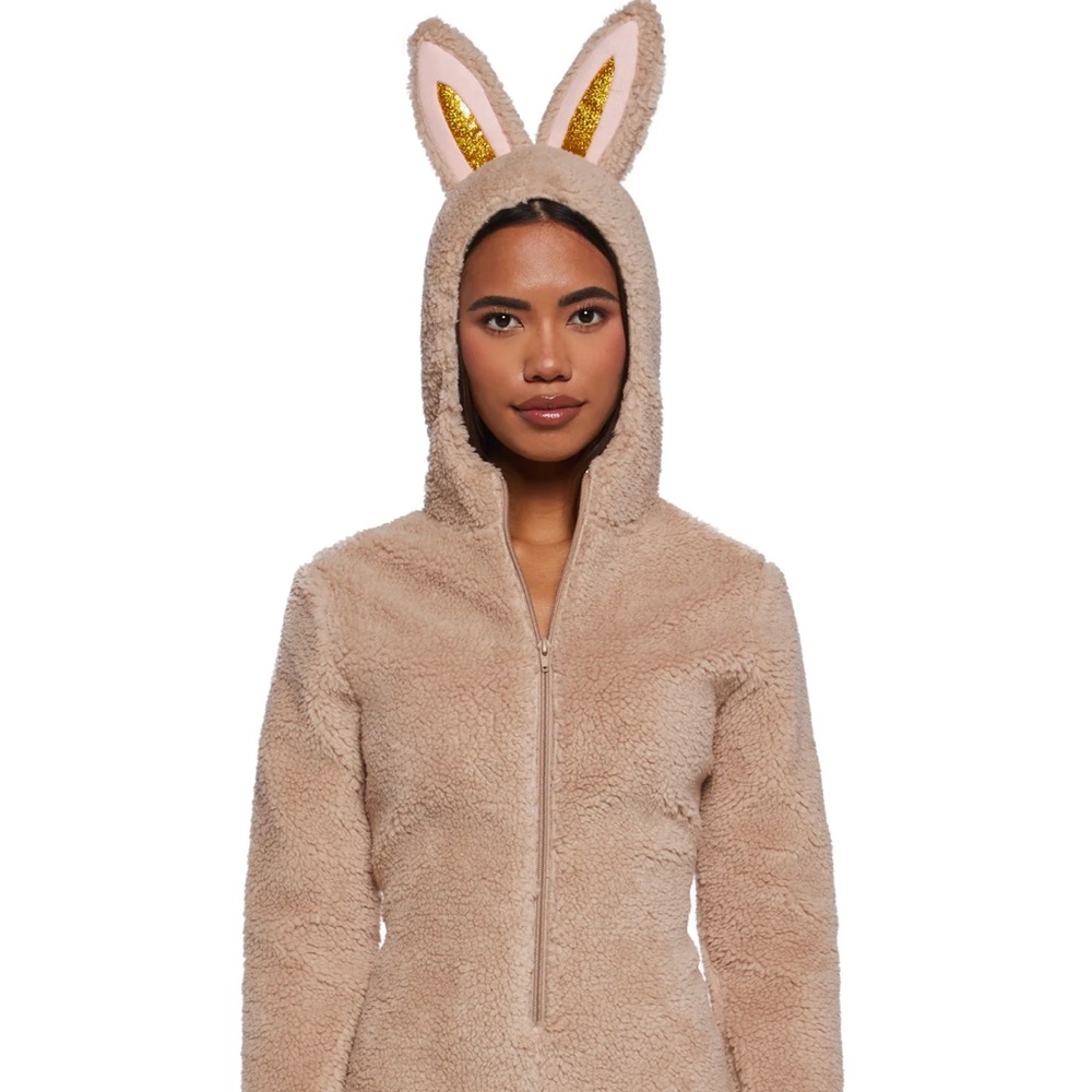 Labubu Romper - Picture 2 of 7